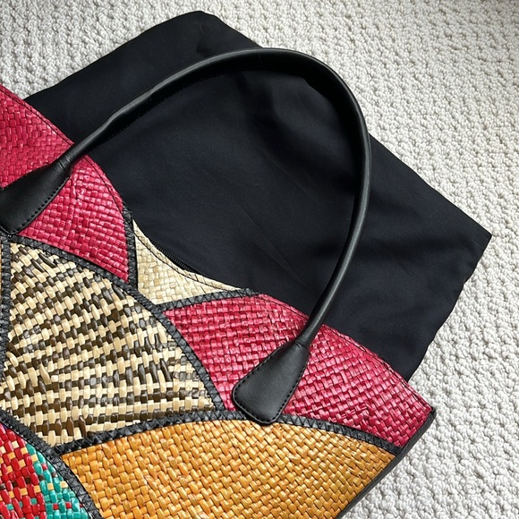 Straw Bag  Small tote  shoulder bag  Multi  Color  NWOT   Coated straw  Plastic - Picture 10 of 13